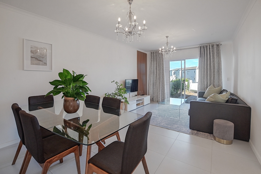 To Let 2 Bedroom Property for Rent in Big Bay Western Cape